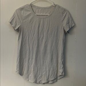 Lululemon Athletica Light Gray Short Sleeve Tee
